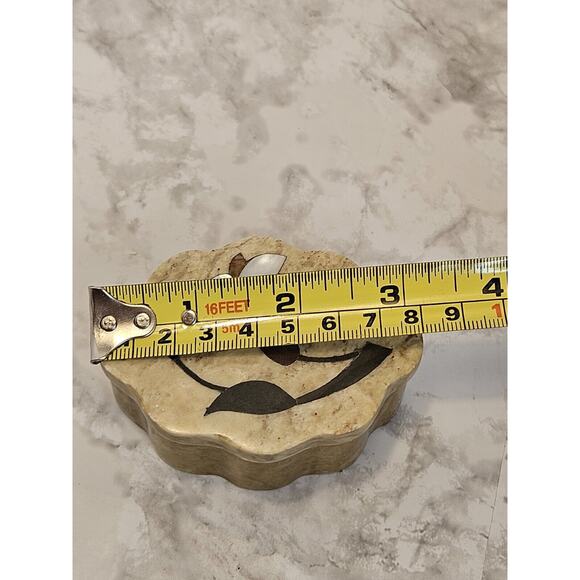 Vintage Trinket Box Hand Carved Stone Mother of Pearl FETCO Made in India - Picture 13 of 15